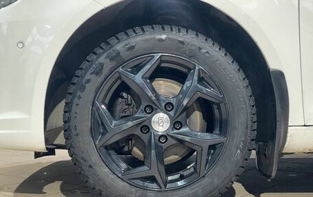 Volkswagen Touran III, 2011 год, 899 000 рублей, 18 фотография