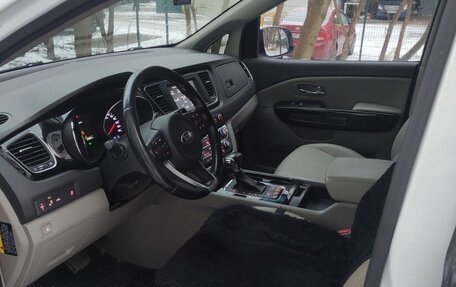 KIA Carnival III, 2017 год, 2 850 000 рублей, 5 фотография