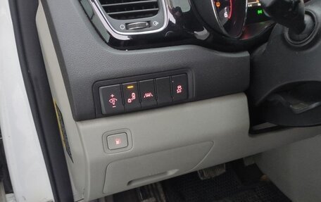 KIA Carnival III, 2017 год, 2 850 000 рублей, 6 фотография