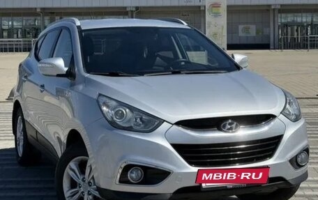 Hyundai ix35 I рестайлинг, 2013 год, 1 275 000 рублей, 2 фотография