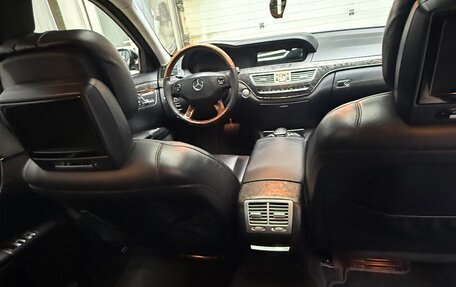 Mercedes-Benz S-Класс, 2007 год, 1 300 000 рублей, 29 фотография