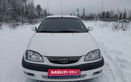 Toyota Avensis III рестайлинг, 2001 год, 289 000 рублей, 2 фотография
