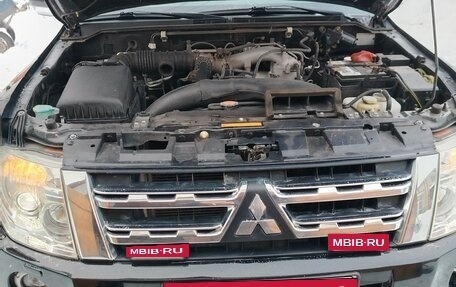 Mitsubishi Pajero IV, 2011 год, 1 950 000 рублей, 20 фотография