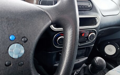 Chevrolet Niva I рестайлинг, 2003 год, 270 000 рублей, 16 фотография