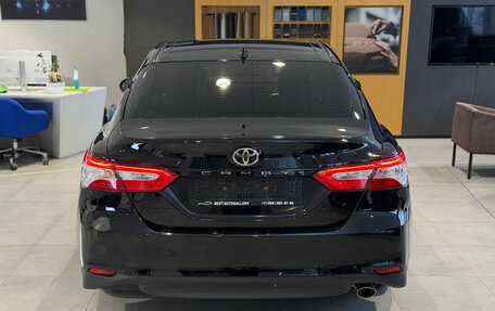 Toyota Camry, 2019 год, 2 990 000 рублей, 6 фотография