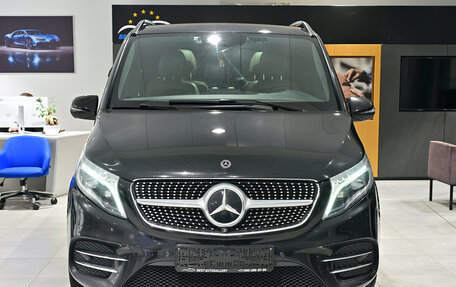Mercedes-Benz V-Класс, 2019 год, 4 300 000 рублей, 2 фотография