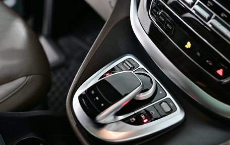 Mercedes-Benz V-Класс, 2019 год, 4 300 000 рублей, 23 фотография