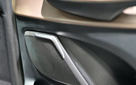 Mercedes-Benz V-Класс, 2019 год, 4 300 000 рублей, 19 фотография