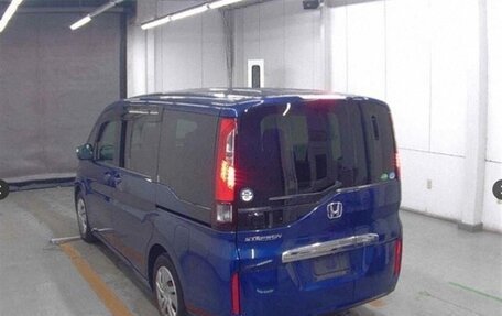 Honda Stepwgn IV, 2017 год, 1 230 000 рублей, 5 фотография