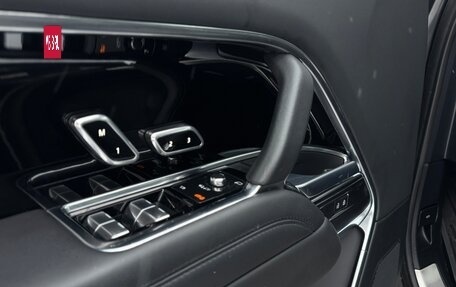 Land Rover Range Rover IV рестайлинг, 2023 год, 15 680 000 рублей, 18 фотография