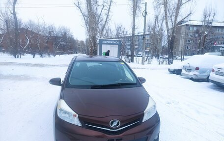 Toyota Vitz, 2014 год, 890 000 рублей, 2 фотография