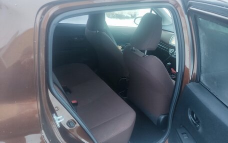 Toyota Vitz, 2014 год, 890 000 рублей, 4 фотография