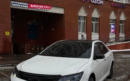 Toyota Camry, 2015 год, 1 856 000 рублей, 3 фотография