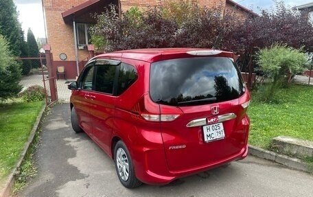 Honda Freed II, 2019 год, 1 750 000 рублей, 3 фотография