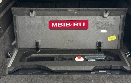 Land Rover Range Rover IV рестайлинг, 2018 год, 9 990 000 рублей, 12 фотография