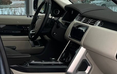 Land Rover Range Rover IV рестайлинг, 2018 год, 9 990 000 рублей, 21 фотография