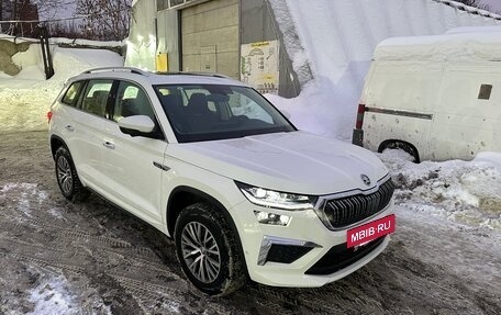 Skoda Kodiaq I, 2025 год, 5 000 000 рублей, 2 фотография