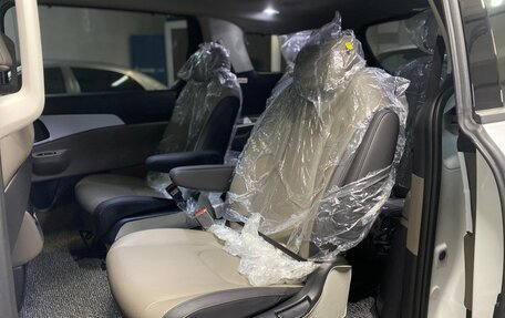 KIA Carnival, 2024 год, 6 495 000 рублей, 15 фотография