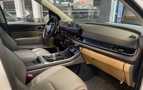 KIA Carnival, 2024 год, 6 495 000 рублей, 19 фотография