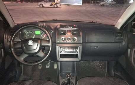 Skoda Fabia II, 2012 год, 360 000 рублей, 11 фотография