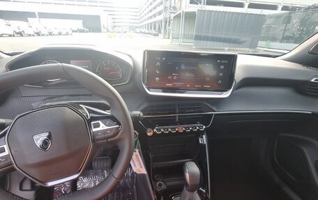 Peugeot 2008 II, 2025 год, 2 100 000 рублей, 5 фотография