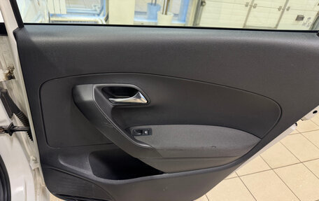 Volkswagen Polo VI (EU Market), 2012 год, 845 000 рублей, 17 фотография