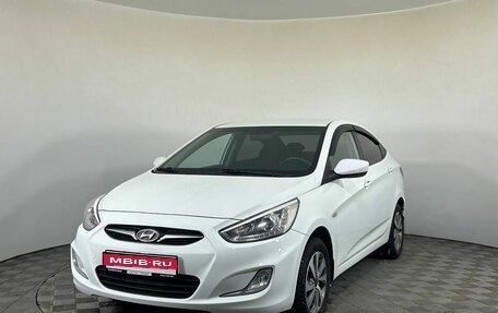 Hyundai Solaris II рестайлинг, 2013 год, 700 000 рублей, 1 фотография