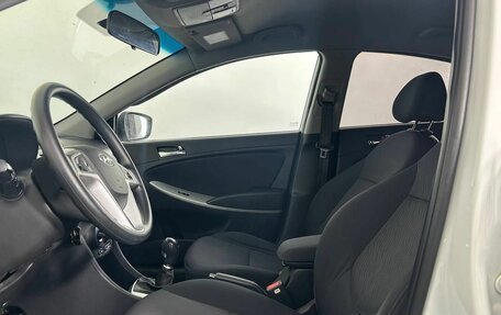 Hyundai Solaris II рестайлинг, 2013 год, 700 000 рублей, 10 фотография