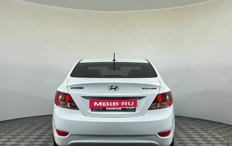 Hyundai Solaris II рестайлинг, 2013 год, 700 000 рублей, 6 фотография