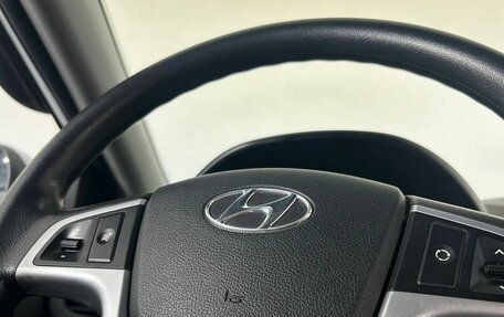 Hyundai Solaris II рестайлинг, 2013 год, 700 000 рублей, 17 фотография