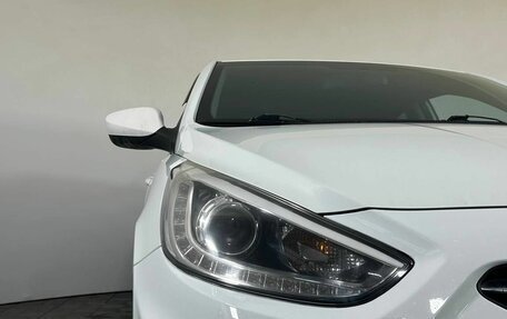 Hyundai Solaris II рестайлинг, 2013 год, 700 000 рублей, 21 фотография