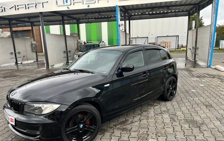 BMW 1 серия, 2011 год, 1 100 000 рублей, 3 фотография