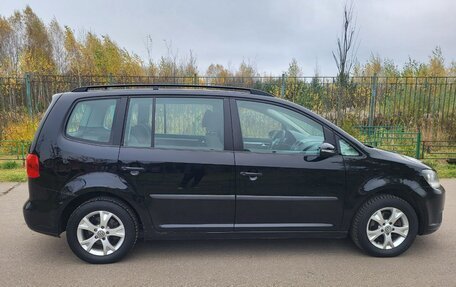 Volkswagen Touran III, 2012 год, 750 000 рублей, 3 фотография