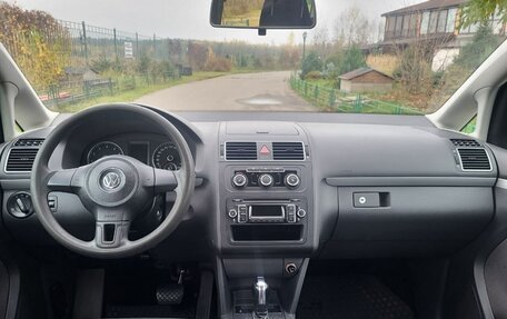 Volkswagen Touran III, 2012 год, 750 000 рублей, 7 фотография