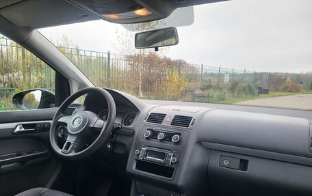 Volkswagen Touran III, 2012 год, 750 000 рублей, 9 фотография