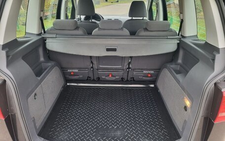 Volkswagen Touran III, 2012 год, 750 000 рублей, 13 фотография