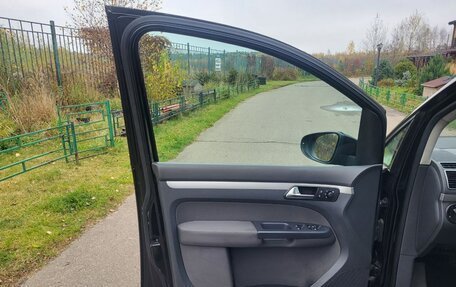 Volkswagen Touran III, 2012 год, 750 000 рублей, 16 фотография