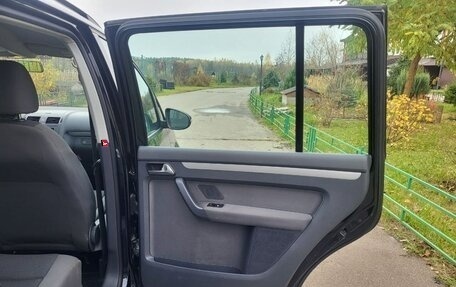 Volkswagen Touran III, 2012 год, 750 000 рублей, 15 фотография