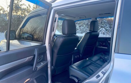 Mitsubishi Pajero IV, 2011 год, 2 080 000 рублей, 13 фотография