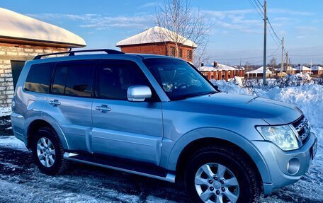 Mitsubishi Pajero IV, 2011 год, 2 080 000 рублей, 10 фотография