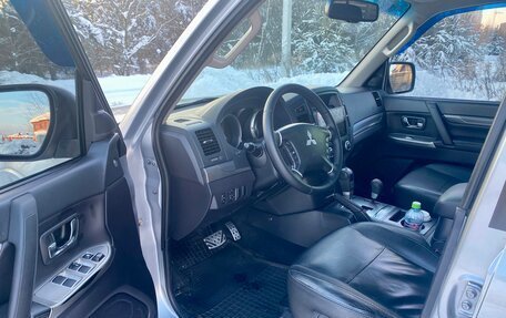 Mitsubishi Pajero IV, 2011 год, 2 080 000 рублей, 12 фотография