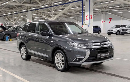 Mitsubishi Outlander III рестайлинг 3, 2016 год, 1 599 000 рублей, 7 фотография
