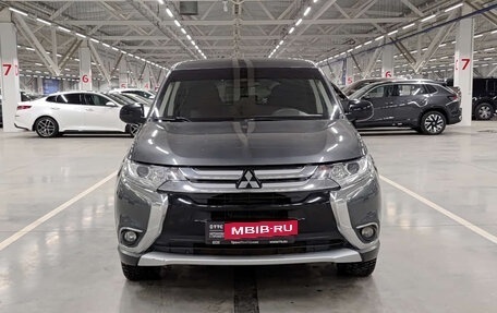 Mitsubishi Outlander III рестайлинг 3, 2016 год, 1 599 000 рублей, 6 фотография
