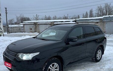 Mitsubishi Outlander III рестайлинг 3, 2013 год, 1 320 000 рублей, 1 фотография
