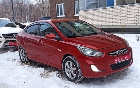 Hyundai Solaris II рестайлинг, 2012 год, 470 000 рублей, 1 фотография