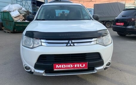 Mitsubishi Outlander III рестайлинг 3, 2014 год, 1 200 000 рублей, 1 фотография