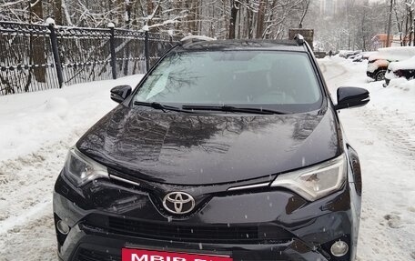 Toyota RAV4, 2017 год, 2 480 000 рублей, 1 фотография