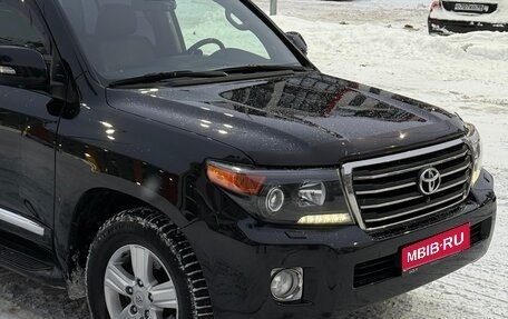 Toyota Land Cruiser 200, 2014 год, 4 000 000 рублей, 1 фотография