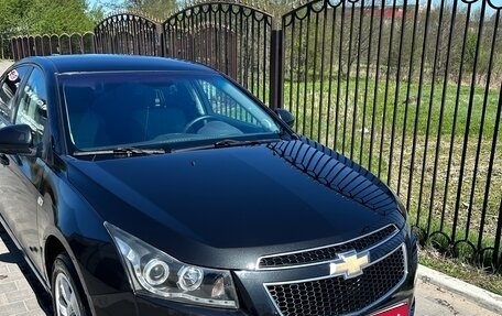 Chevrolet Cruze II, 2009 год, 670 000 рублей, 1 фотография