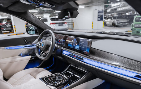 BMW 7 серия, 2025 год, 17 500 000 рублей, 10 фотография